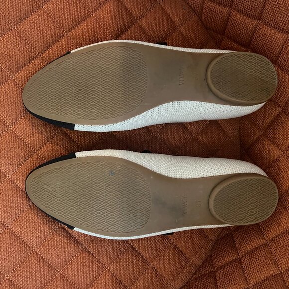 Almost New VIVAIA Tamia Mary-Jane Almond Black Toe Cap Size 7 - Picture 6 of 9